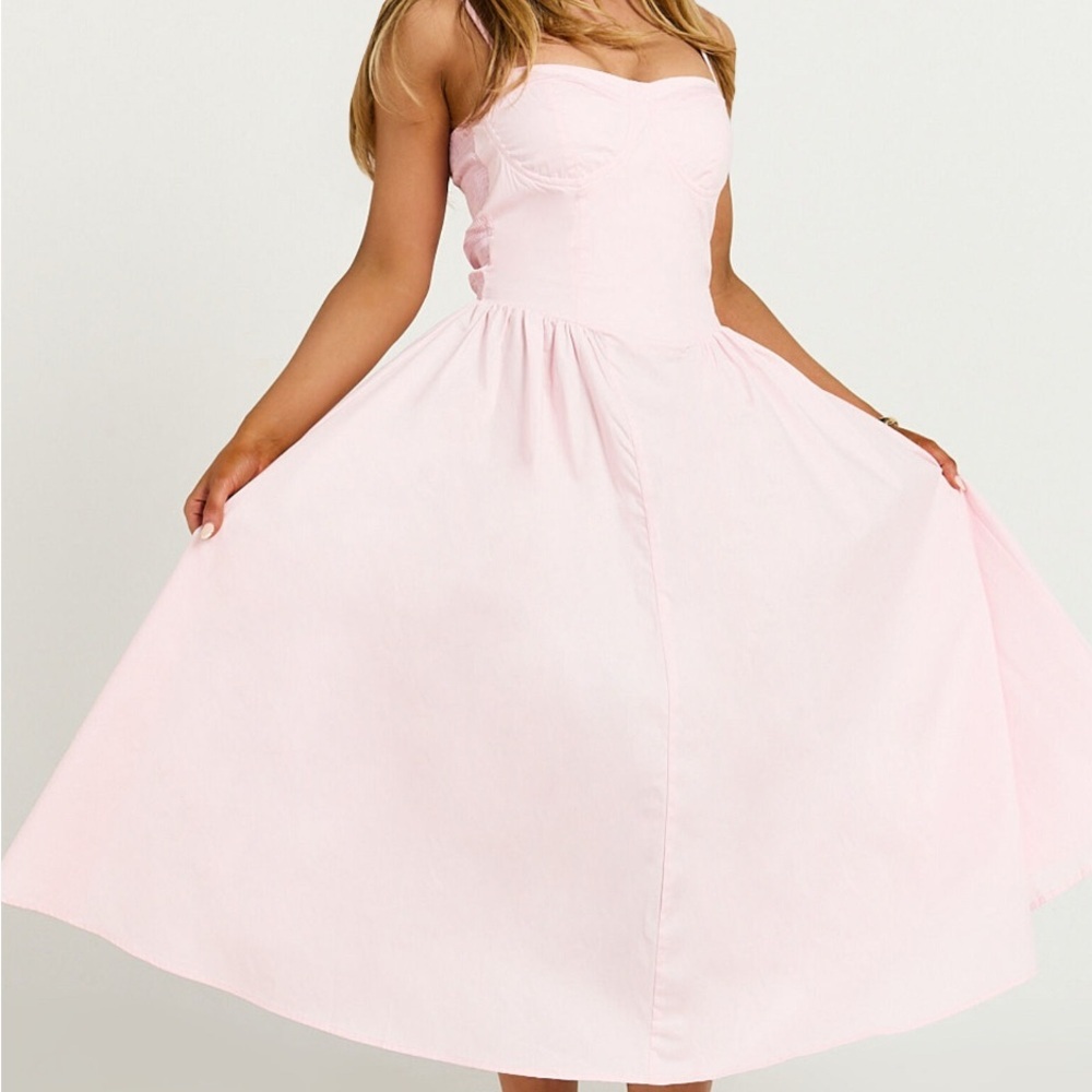 🎉NWT. Showpo Pink Pleated Midi Dress for Prom - Picture 2 of 8